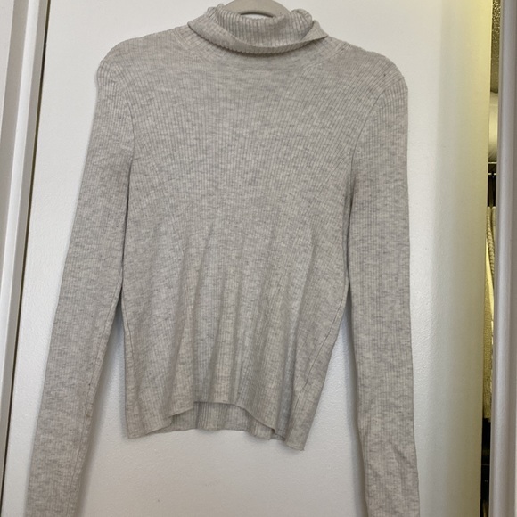 Basic Turtle neck - Picture 3 of 3